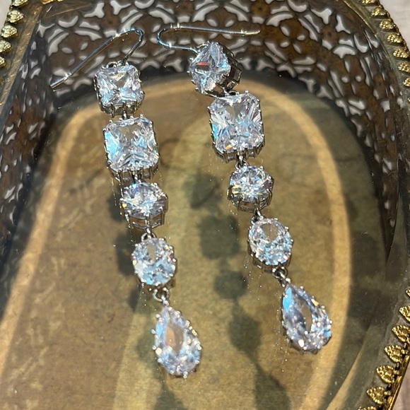 Kenneth Jay Lane Silver Drop Earrings with Sparkling Cz Crystals - Picture 1 of 8